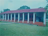 Fachada do campus de Nova Xavantina- Municpio que sedia um dos plos de Ensino  Distncia
