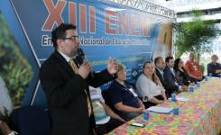 Reitor Rodrigo Zanin fala na abertura do evento