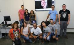 Equipe da Prae se reuniu com trs dos quatro alunos que iro  Alemanha; o coordenador do Projeto Gonalinho, Sanzio Batista Sardinha, e a aluna alem Charlotte Haug tambm participaram por videoconferncia