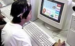 Aluna em atividade no Projeto