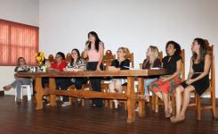 Estiveram presentes na cerimnia abertura as representantes de diversos setores da cidade, incluindo a vice-prefeita de Cceres, Eliene Liberato Dias