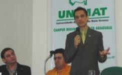 Presidente do Conepe iniciou a sesso em Alto Araguaia