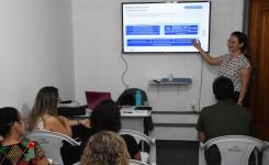 Coordenadora do Escritrio de Gerenciamento de Processos fala para gestores da Unemat
